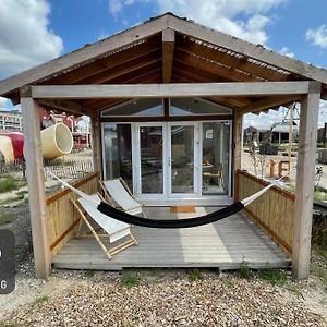 Tiny House Waikiki Beach